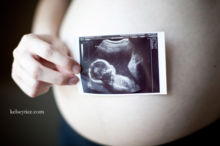 Kayla---Maternity-487
